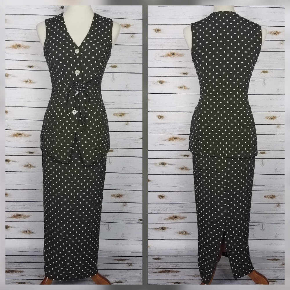 Laundry by Shelli Segal Skirt Suit